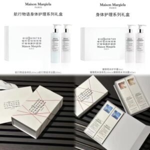 💹130✍️专柜版本
马吉拉身体乳沐浴露两件套200mlx2，两种味道可选🔜

产品介绍
身体乳+沐浴露-同款香调套装搭配
🤍慵懒周末
💙航行物语
规格：身体乳*200ml+沐浴露*200ml
包装：套装+红色绳带-白色标志礼盒+同款礼袋