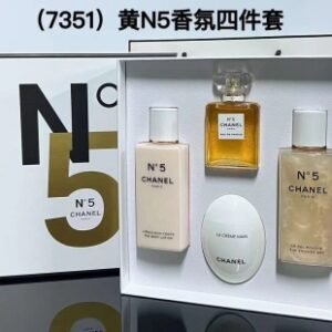 💹110✍️专柜版本
香奈儿黄色5号全身香氛四件套!