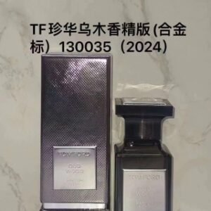 💹50✍️专柜版本，50ml 
💹55✍️专柜版本，100ml
130035TF香水 沉香乌木/珍华乌木香精版50ml
130099 TF香水 沉香乌木/珍华乌木香精版100ml