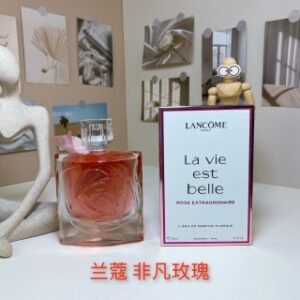 💹55✍️专柜版本
兰蔻美丽人生非凡玫瑰100ml
Lancome La Vie Est Belle Rose Extraordinaire,2024
品牌：兰蔻
属性：女香
香调：花香木质调
前调：玫瑰
中调：鸢尾花
后调：木质香麝香