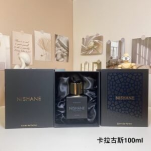 💹60✍️专柜版本
妮姗卡拉古斯100ml
Nishane Karagoz,2017
品牌：妮姗
调香师：Jorge Lee
属性：中性香
香调：果香芳香调
前调：葡萄菠萝绿叶
中调：广藿香橙花油茉莉
后调：香根草沉香（乌木）琥珀