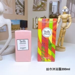💹50✍️专柜版本
爱马仕 丝巾沐浴露200ml
