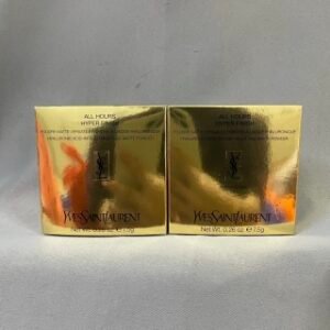 💹45✍️专柜版本
新版 圣罗兰 黑皮革粉饼7.5g！色号：透明色，01#，02#。