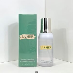 💹35✍️专柜版本,
海蓝之谜水光舒缓喷雾100ml🔜A14编码!实物瓶身巨美😍集保湿,舒缓,滋养,修复于一身,可便捷携带的一瓶。换季干敏、夏季外出时最好的护肤伴侣,给你满满安全感。