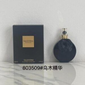 💹60✍️专柜版本
华伦天奴黑色雕花 乌木精华 女士香水80ml