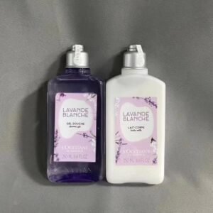 💹22✍️专柜版本
欧舒丹白色薰衣草身体乳250ML
欧舒丹白色薰衣草沐浴露250ML
配中文标，底部激光打码，背面标签带暗纹，打12支，件72支