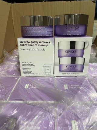 💹45✍️明通版本
倩碧紫胖子卸妆膏125ml!细节全对版,味道对香,市面最高版本,明通市场认可版本✔️
