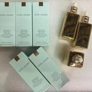 💹55✍️专柜版本
雅诗兰黛金瓶限量版小棕瓶特润精华100ml