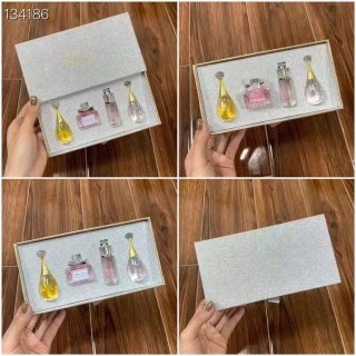💹30✍️专柜版本
迪奥银盒香水小样四件套
