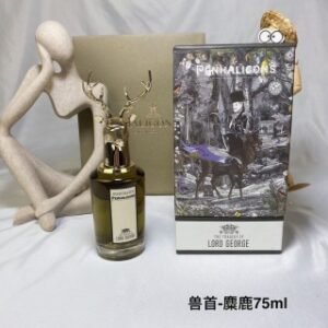 💹75✍️专柜版本
乔治勋爵的悲剧(麋鹿)
Penhaligons潘海利根神兽首-麋鹿香水75ml  
气味:干邑白兰地木质香零陵香豆琥珀
标签:木香树脂琥珀
浓郁温暖辛辣
香调:东方调
这支香水代表的是一家之主，乔治勋爵。刚开始是白兰地的酒香，种浑厚迷人的木质香气。之后零陵香豆走近，将香气的质地塑造地像绒毛般乖顺。这似乎过于保守，但尾调的那一丝焚香味，似乎彻底燃烧了一切。