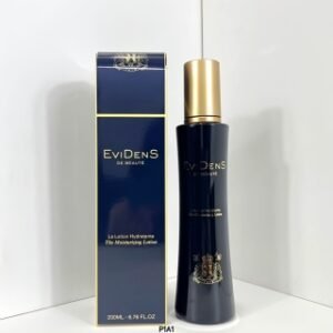 💹52✍️专柜版本，价格调整
伊菲丹三重胶原精粹水200ml (金盖)P1A1编码！可配中文标+防伪✔伊菲丹胶原精粹水200ml三重胶原蛋白肽，非常好吸收，香味好闻。用几泵，上脸都可以很快吸收，因为吸收快所以肤感很好。主要成分是三重胶原蛋白肽、辅酶 O10、透明质酸、山茶萃取精华。