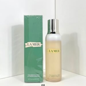 💹45✍️专柜版本
新版海蓝之谜焕肤水200ml🔜温和去除彩妆及杂质同时维持肌肤水油平衡深海矿物质滋养肌肤，净化毛孔，使肌肤清爽舒适!适用于所有肤质，尤其适合油性及混合性肌肤，去除污垢及彩妆残留，令肌肤清爽无负担使肌肤感受到持久的滋润与舒适!清凉的质地可舒缓肌肤，缓解日间紧绷感，带来舒适的洁面体验！