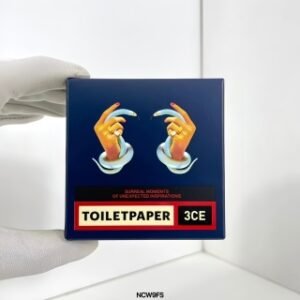 💹30✍️专柜版本
3ce 9色灵蛇眼影盘!粉质:比较好晕染、轻微飞粉,新手不会重手,很适合日常裸妆!配色:整体配色偏杏粉橘棕色系,五个哑光色,两个带闪片的哑光色,一个缎光和一个珠光色,综合来看是非常实用的一个盘。
推荐指数: ⭐⭐⭐⭐⭐(五星满分)