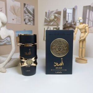 💹55✍️专柜版本
中东拉塔法香香氛黑色阿萨德100ml
lattafa Asad
前调:黑胡椒菠萝
中调:咖啡广藿香鸢尾花
基调:琥珀香草干木