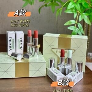 💹105✍️明通版本
普拉达口红两件套明通版 3.8g*2 
下单备注AB组
A组 B101# B03# 
B组 B103# U000#
独家私模 正品膏体饱满 中束可拔 支支雅 细节全对版 味道对香 市面最高版本 非流通普货 正品质量直供 支持对比 配礼袋+配中文标 件60