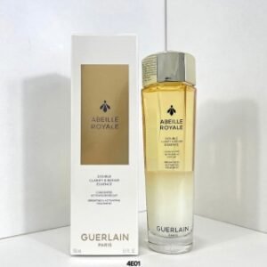 💹30✍️专柜版本
娇兰焕白蜂光精华水150ml。新挚爱精华水|娇兰全新蜂光瓶美白抗老修复,娇兰全新蜂光瓶精华水用之前摇一摇满满的精华集美白淡斑抗衰修复于一体的多功能精华水这款精华水渗透力超级好吸收👉娇兰帝皇蜂姿蜂光水150ml。
