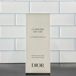 💹35✍️明通版本/老版
迪奥睡莲洗面奶明通版150ml 细节全对版 味道对香 市面最高版本 非流通普货 正品质量直供 支持对比 配中文标 打12 件96