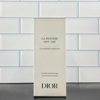 💹35✍️明通版本/老版
迪奥睡莲洗面奶明通版150ml 细节全对版 味道对香 市面最高版本 非流通普货 正品质量直供 支持对比 配中文标 打12 件96