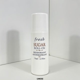 💹35✍️专柜版本
馥蕾诗黄糖走珠止汗露🔜️LN4C02编码!最新日期❗️Fresh黄糖走珠止汗露75ml。夏日必备,除了不好买没其他缺点了🙅一年四季都需要的,这个真的是断货王,且好评不断,馥蕾诗黄糖止汗滚珠以黄糖为主要成分,有效抑制细菌、止汗、去除体味,蕴含柠檬草和金缕梅,发挥强力止汗功效,并散发清新芳香。不含色素,配方温和,快速干透!纯天然无添加,孕妇可以用,喜欢出汗或者外出较多的MM人手必备噢!