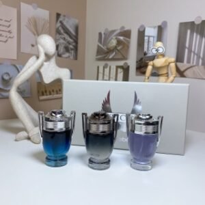 💹50✍️普通
帕高奖杯男士中样三件套30ml×3个，带喷头，内含：勇者，勇者浓情版，逆战传说