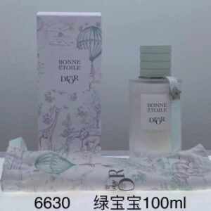 💹80✍️专柜版本
6630迪奥绿色女宝宝香水100ml!