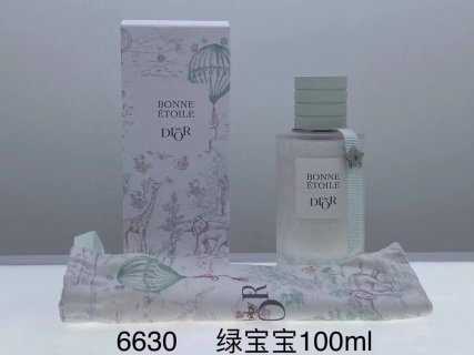 💹70✍️专柜版本
696630迪奥绿色女宝宝100ml!