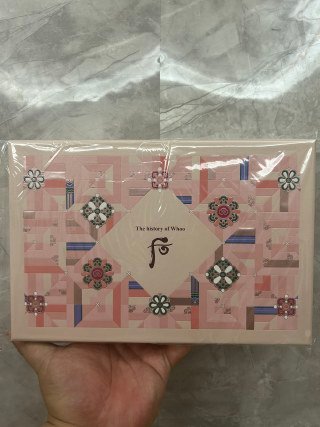 💹160✍️明通版本
新品Whoo后水妍套盒六件套(免税版)配手提袋,可配中文标,需要下单备注!