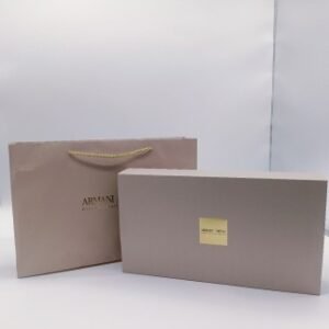 💹115✍️专柜版本
阿玛尼高定私藏香氛十四件套7.5ml×14
ARMANI PPIVE
玉龙茶幻沙版,苏州牡丹幻沙版,米兰玫瑰幻沙版,冬宫岩兰草,高定威尼斯柑橘,海屿青柏,伊甸园无花果,颐和清橙,玉龙茶清新版,苏州牡丹清新版,米兰玫瑰清新版,和风茉莉,安提瓜栀子花,亚历山大玫瑰