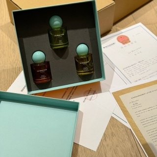 💹150✍️专柜版本
祖马龙海岛假期香水三件套!内含:50ml×3。味道:黄色木槿,日光释迦果,雪柚。
