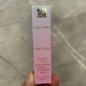 💹40✍️专柜版本
雅诗兰黛云裳唇釉！色号：599-669-626-377。
