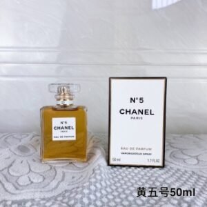 💹38✍️专柜版本,50-100ml 同价
香奈儿5号经典款黄瓶50ml-100ml,白色5号之水50ml-100ml