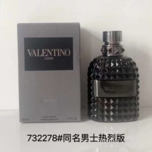 💹50✍️专柜版本
华伦天奴香水100ml ，现货味：
男士❗️机车骑士-暗夜先生-午后少年-暮色先生-墨色先生-同名男士-同名男士热烈版/极致版-挥金先生-纵情先生-不羁先生香精版
女士❗️唐娜小姐-白日玫瑰-落日小姐-朋克甜心-冒险小姐-随性小姐-戏梦千金-女士姿意小姐香精版