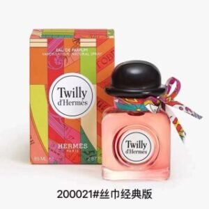 💹50✍️丝意椒香，丝巾经典版
💹55✍️丝意姜香，丝意荔韵
爱马仕丝巾/丝带系列 香水85ml，丝意椒香，丝巾经典版，丝意姜香，丝意荔韵。