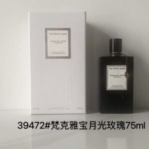 💹72✍️专柜版本
梵克雅宝 香水系列75ml
加州美梦
东方奢木
栀子花瓣
云雪白玉
香草兰花
月光白雪檀
月光玫瑰