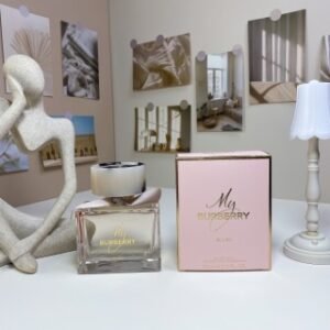💹50✍️专柜版本
下单备注：新款粉my90ml
巴宝莉新版粉色专属90ml女士香水