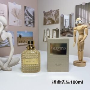💹50✍️专柜版本
华伦天奴罗马男士鎏金版（挥金先生）100ml
Valentino Uomo Born In Roma The Gold, 2024
品牌：华伦天奴
属性：男香
香调：木质调
前调：辛香料
中调：雪松
后调：香草