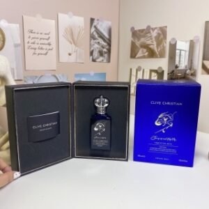 💹70✍️专柜版本
克莱夫·克里斯蒂安跳起来吻我-欣喜若狂50ml
Clive Christian Jump Up And Kiss Me Ecstatic (2021), 2021
品牌:克莱夫·克里斯蒂安
属性:中性香
香调:花香东方调
前调:苦橙粉红胡椒橘子
中调:晚香玉茉莉依兰橙花玫瑰
后调:香草零陵香豆琥珀绒面革麝香木质香檀香木香根草