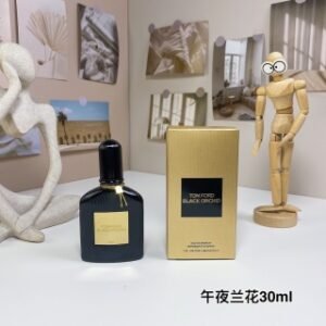 💹35✍️专柜版本
Tom Ford 汤姆福特 午夜兰花 天鹅绒兰花 香水女士EDP30ml 
香调：东方花香调 
前调：茉莉、黑松露、依兰、黑加仑子、柑橘 
中调：兰花、缤纷果香、睡莲、香料 
基调：广藿香、檀香木、巧克力、薰香、香根草、琥珀、香草、树脂