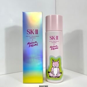 💹36✍️专柜版本
SK狐狸神仙水230ml 粉瓶，3022211800编码！SK2粉狐狸限定神仙水230ml，粉色小狐狸限定款哦~长期用真的会让你皮肤变很好，毛孔也变小，SK-II神仙水，28天，肌肤焕变。皮肤细腻度和通透度都可以看到改善。