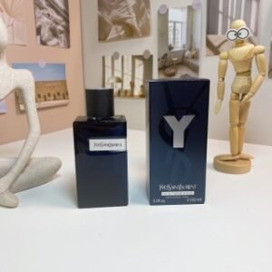 💹45✍️专柜版本
圣罗兰先锋男士淡香精馥郁版90ml
YSL Yves Saint Laurent Y Eau de Parfum Intense, 2023
品牌:圣罗兰
属性:男香
香调:馥奇调
前调:生姜杜松子香柠檬
中调:鼠尾草天竺葵薰衣草
后调:香根草广藿香雪松