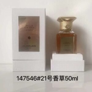 💹70✍️专柜版本
娇兰数字系列 香水50ml!味道:1号玫瑰,21号香草,6号鸢尾,30号茉莉,11号香柠檬,75号零陵香豆。