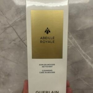 💹45✍️明通版本
新品娇兰复原蜜洗面奶175ML 独家私磨 市场独家质量 非流通货 供平台 可配中文标 需要下单备注
