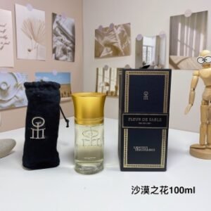 💹70✍️专柜版本
液态创想沙漠之花100ml
Liquides Imaginaires Fleur De Sable, 2019
品牌：液态创想
调香师：Amelie Bourgeois
属性：中性香
气味：多花蔷薇没药粉红胡椒胡椒甜椒
鸢尾根橘子