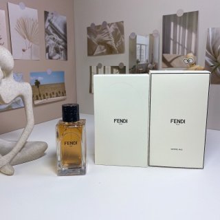 💹70✍️专柜版本
芬迪高定香水 100ml 你永远属于我