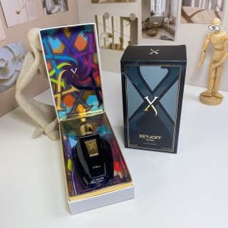 💹70✍️专柜版本
希爵夫24版黑色歌剧100ml
Xerjoff Opera, 2024
品牌:希爵夫
调香师:Chris Maurice
属性:中性香
香调:花香木质调
前调:果香玫瑰
中调:依兰肉豆蔻琥珀皮革
后调:香草广藿香麝香雪松香根草