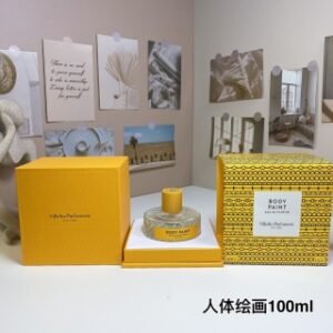 💹50✍️专柜版本
威伊尔香氛人体绘画100ml
Vilhelm Parfumerie Body Paint, 2020
品牌：威伊尔香氛
调香师：Marc-Antoine Co.
属性：中性香
香调：果香西普调
前调：青椒甜椒梨柠檬
中调：公丁香龙涎酮肉豆蔻
后调：降龙涎香醚橡木苔雪松