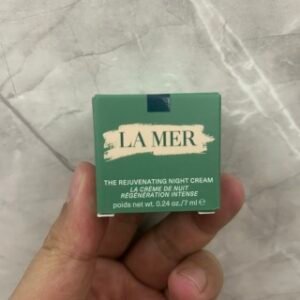 💹35✍️明通版本
全新海蓝之谜奇迹晚霜面霜7ML.市场独家质量,非流通货,供平台,可配中文标,需要下单备注!