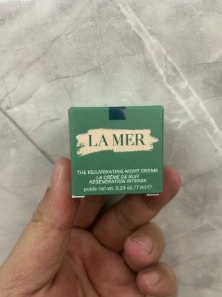 💹35✍️明通版本
全新海蓝之谜奇迹晚霜面霜7ML.市场独家质量,非流通货,供平台,可配中文标,需要下单备注!