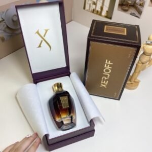 💹80✍️专柜版本
希爵夫南十字二世100ml
Xerjoff Cruz del Sur ll, 2017
品牌:希爵夫
属性:中性香
香调:花香木质调
前调:芒果菠萝苹果花
中调:绿叶花香
后调:麝香香根草雪松