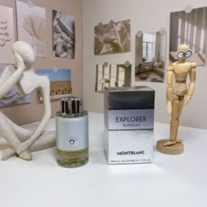 💹60✍️专柜版本
万宝龙冰峰旅者100ml
Montblanc Explorer Platinum, 2023
品牌：万宝龙
属性：男香
前调：紫罗兰叶
中调：快乐鼠尾草
后调：雪松